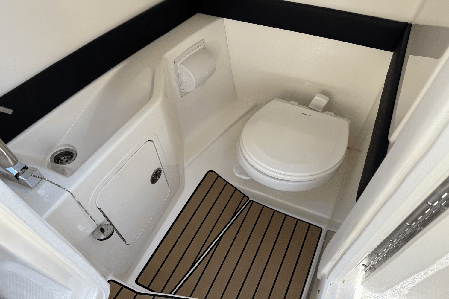 2023 Sea Ray
                                                             260 SLX Image Thumbnail #32