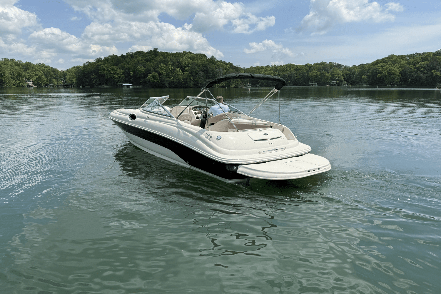2004 Sea Ray 240 SUNDECK Image Thumbnail #2