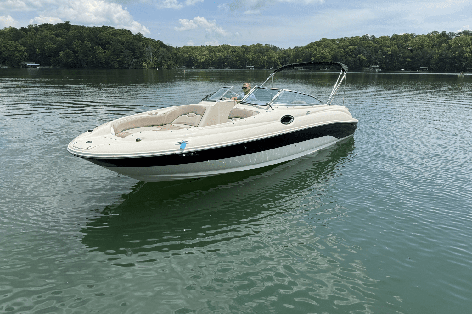 2004 Sea Ray 240 SUNDECK Image Thumbnail #1