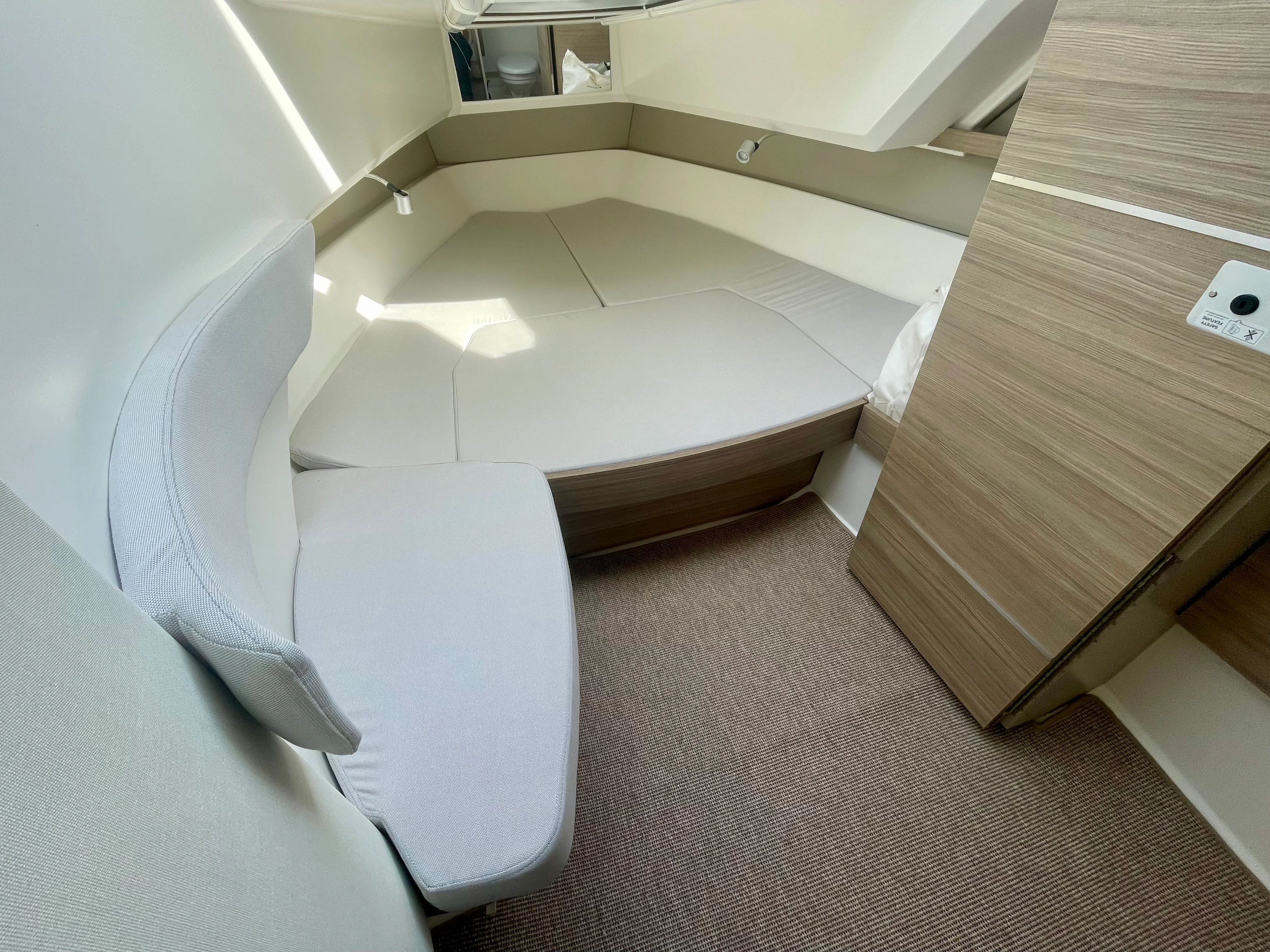 2026 Saxdor 320 GTC Image Thumbnail #17