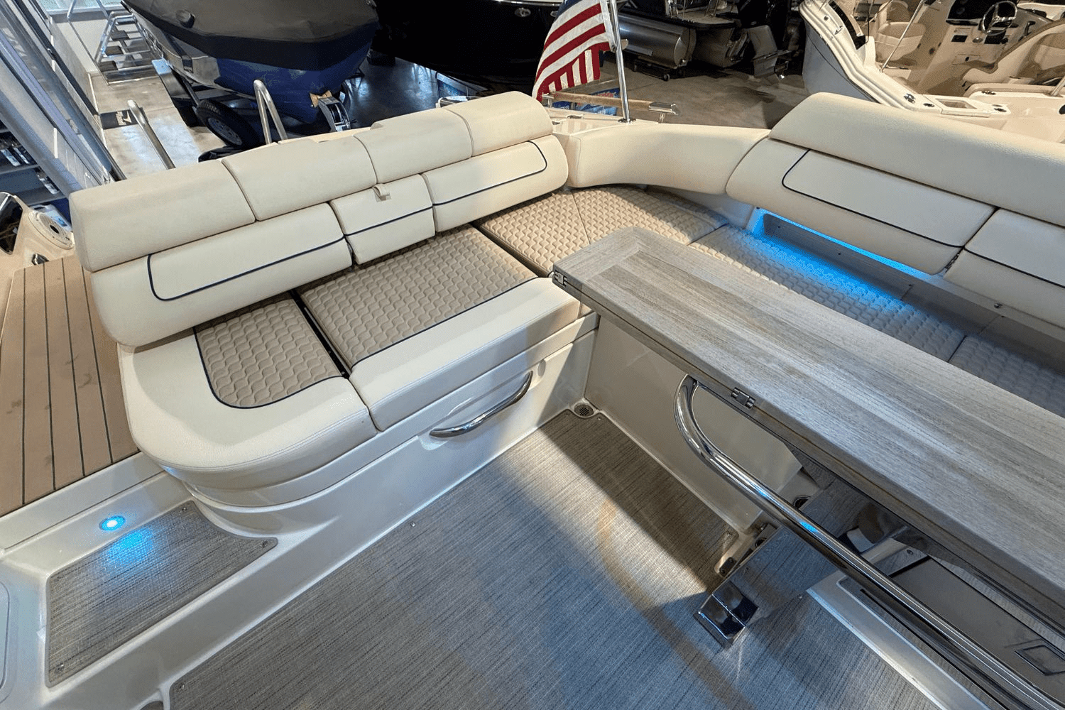 2023 Chris-Craft 31 LAUNCH Image Thumbnail #19