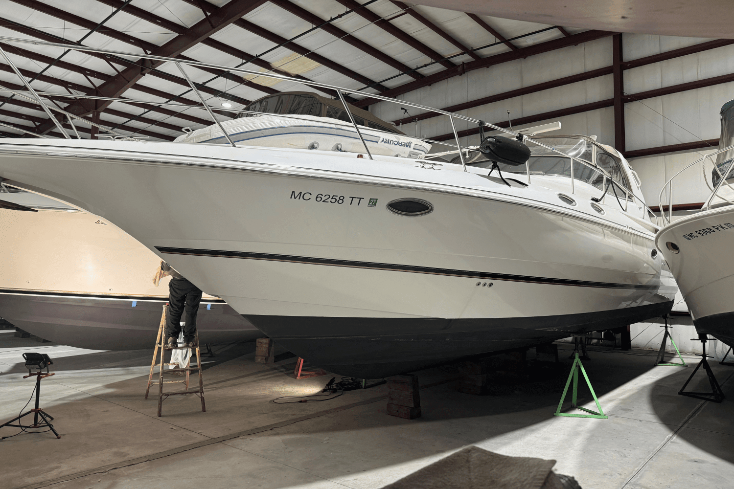 2001 Cruisers Yachts
                                                             3870 EXPRESS Image Thumbnail #4