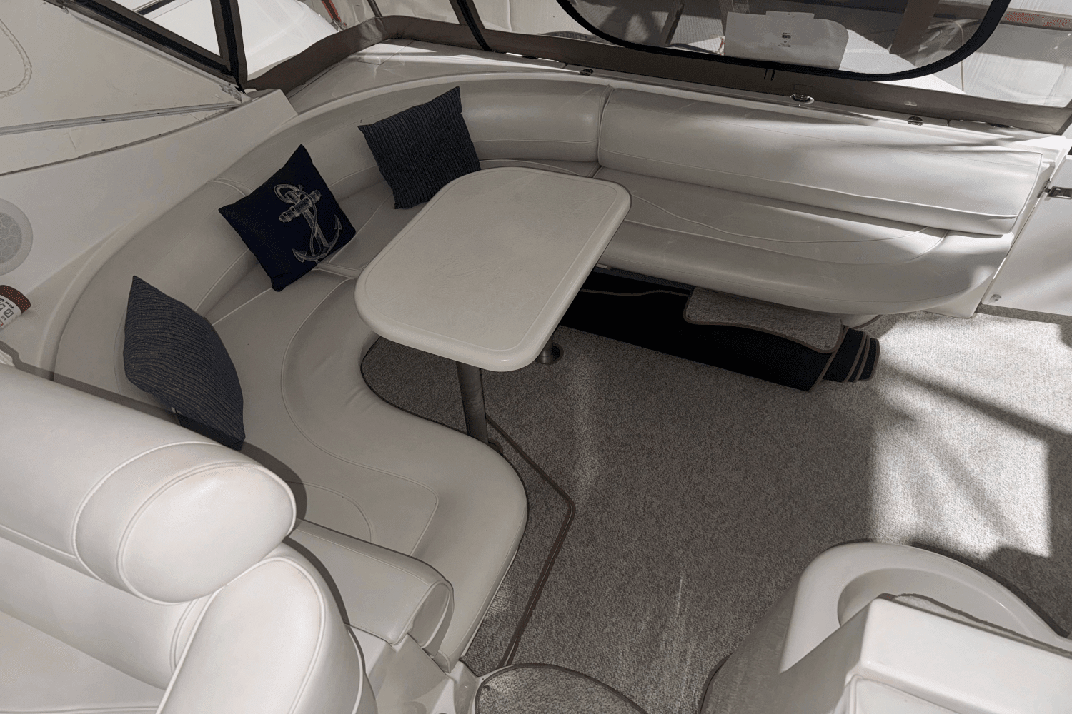 2001 Cruisers Yachts
                                                             3870 EXPRESS Image Thumbnail #12