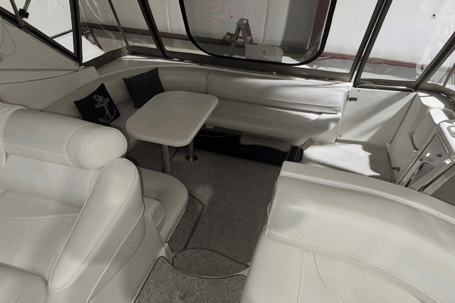 2001 Cruisers Yachts
                                                             3870 EXPRESS Image Thumbnail #10