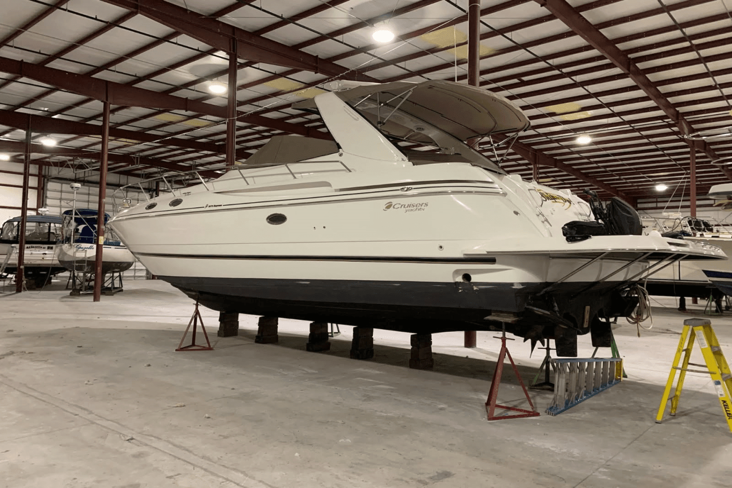 2001 Cruisers Yachts
                                                             3870 EXPRESS Image Thumbnail #5