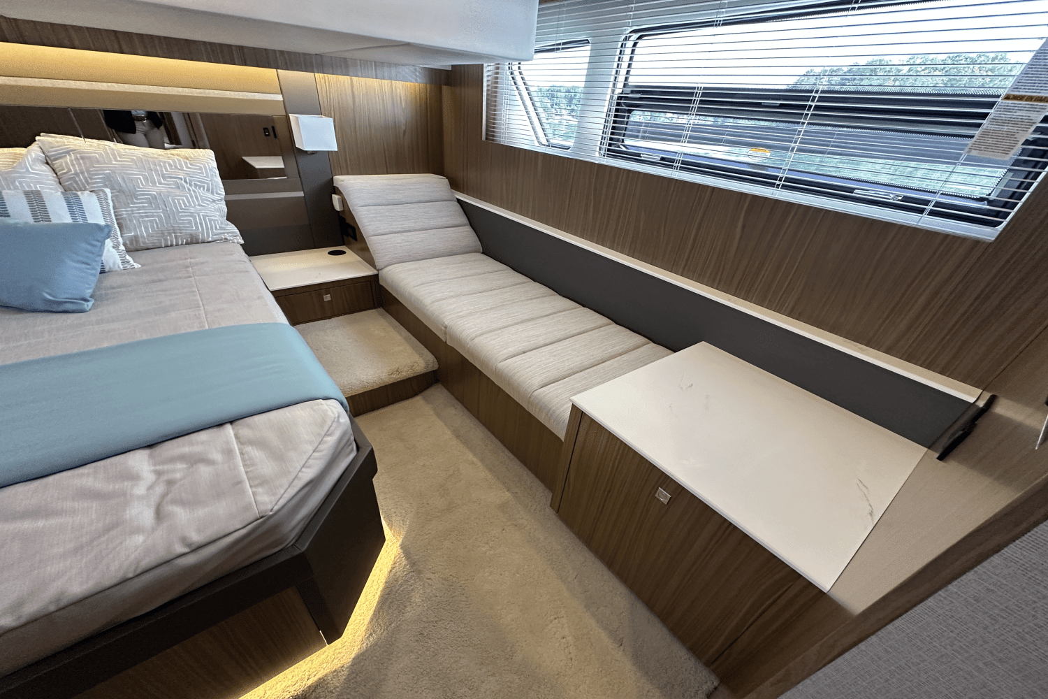 2025 Cruisers Yachts 46 Cantius Image Thumbnail #22