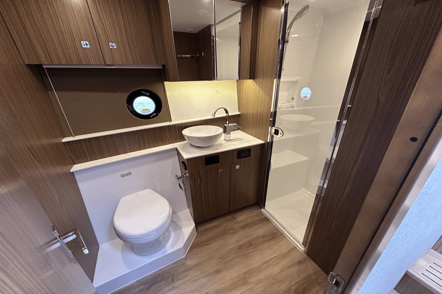 2025 Cruisers Yachts 46 Cantius Image Thumbnail #28