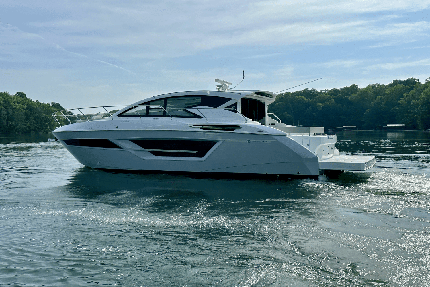 2025 Cruisers Yachts 46 Cantius Image Thumbnail #3