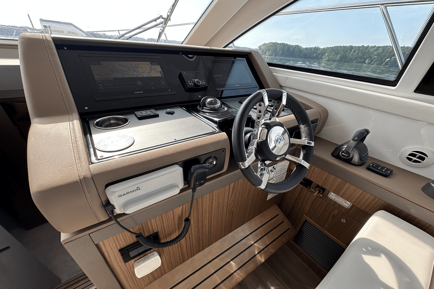 2025 Cruisers Yachts 46 Cantius Image Thumbnail #34