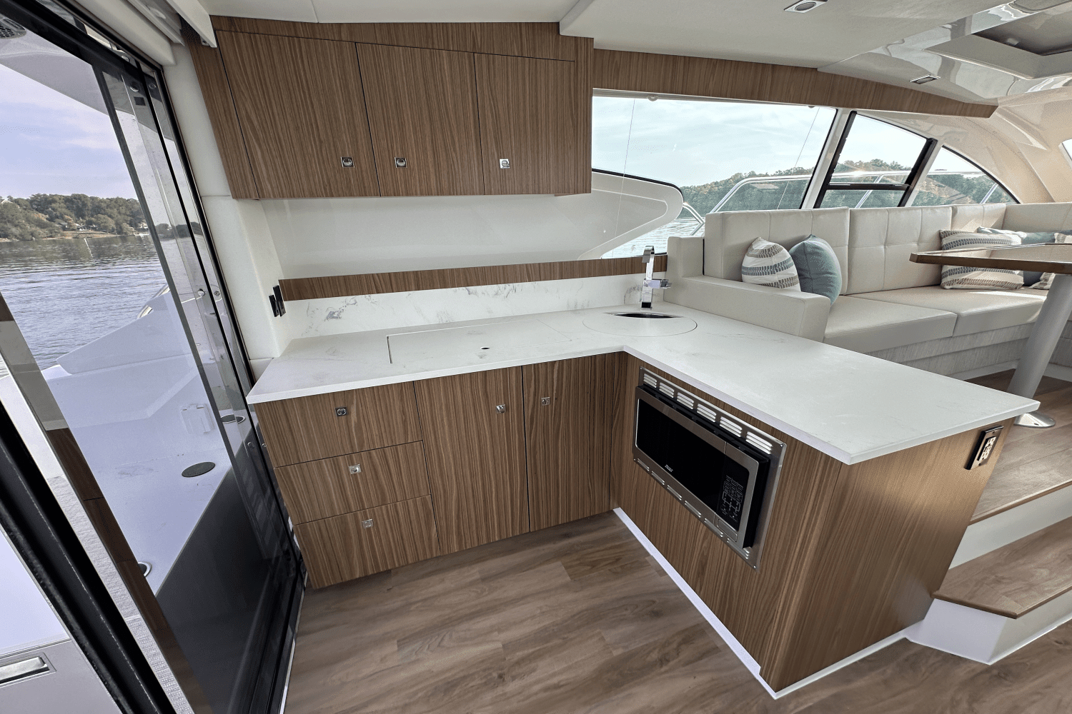 2025 Cruisers Yachts 46 Cantius Image Thumbnail #36