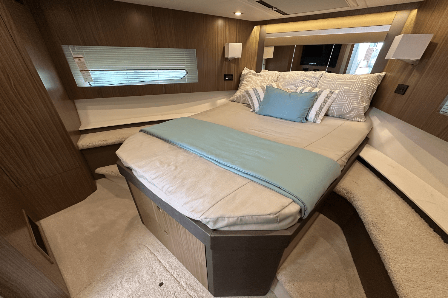 2025 Cruisers Yachts 46 Cantius Image Thumbnail #25