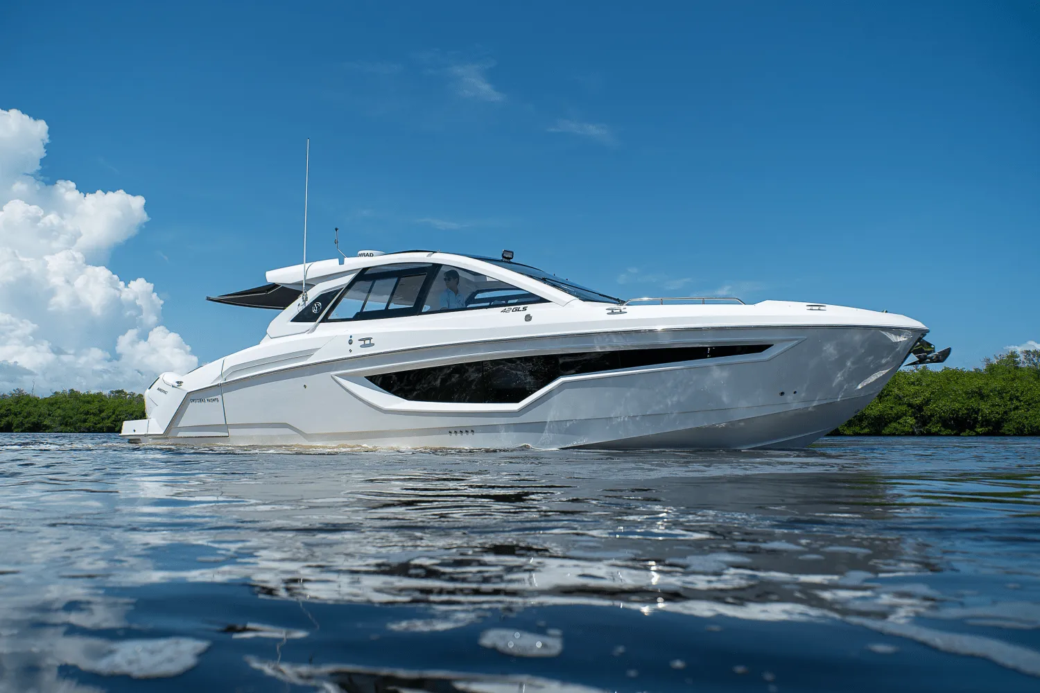 2025 Cruisers Yachts 42 GLS Outboard Image Thumbnail #0