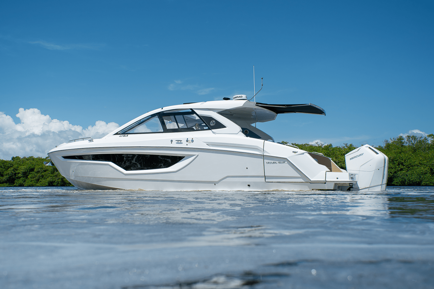 2025 Cruisers Yachts 42 GLS Outboard Image Thumbnail #45