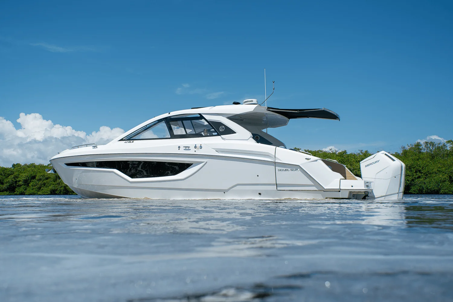 2025 Cruisers Yachts 42 GLS Outboard Image Thumbnail #45