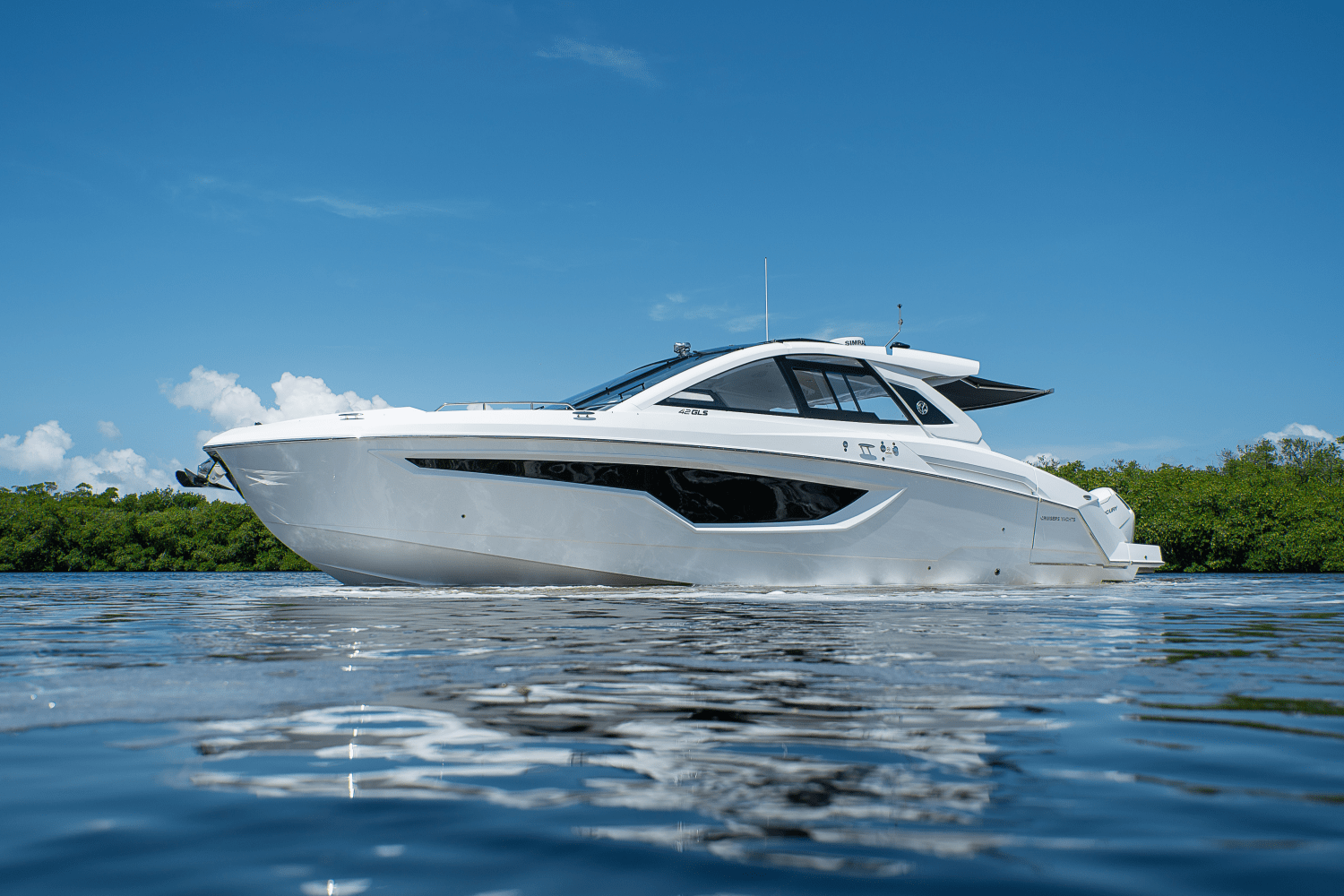 2025 Cruisers Yachts 42 GLS Outboard Image Thumbnail #41