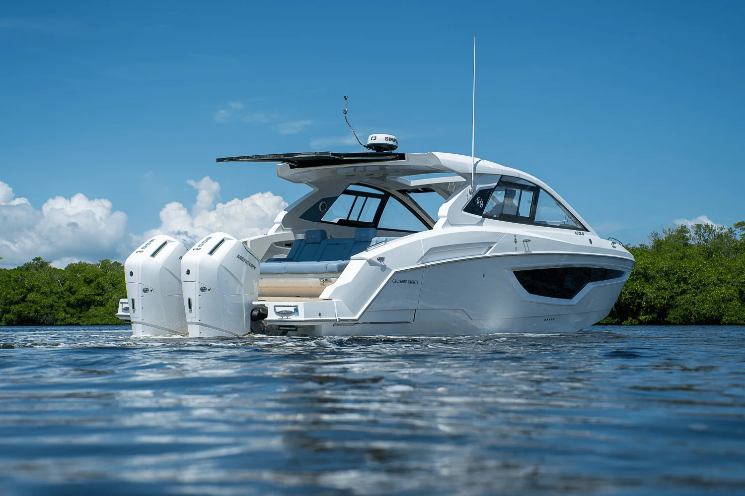 2025 Cruisers Yachts 42 GLS Outboard Image Thumbnail #32