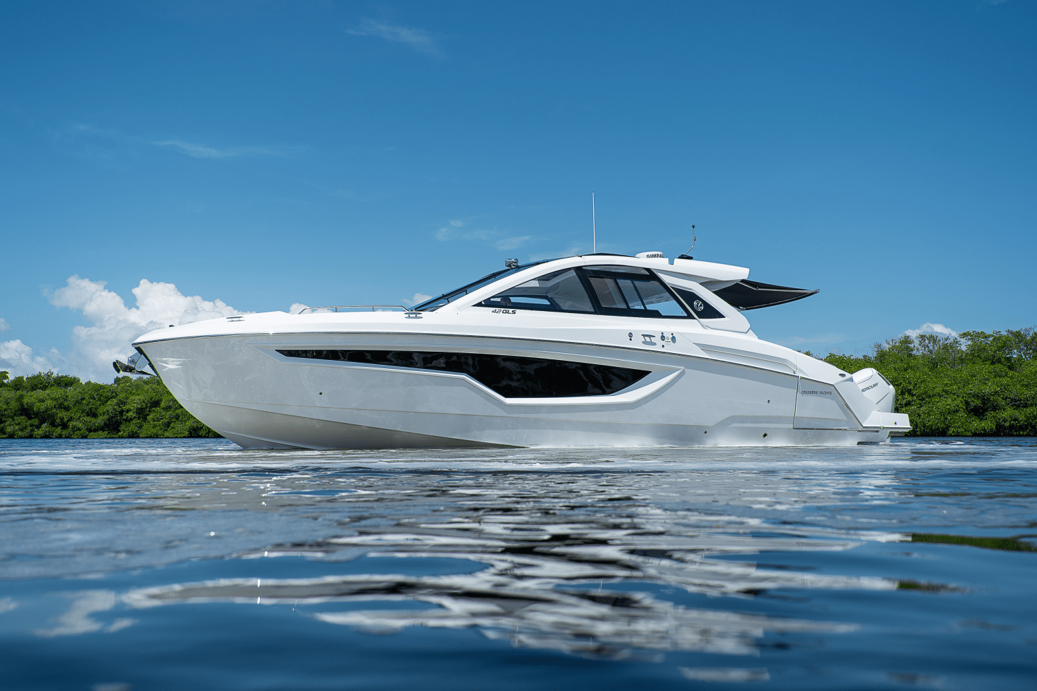 2025 Cruisers Yachts 42 GLS Outboard Image Thumbnail #42