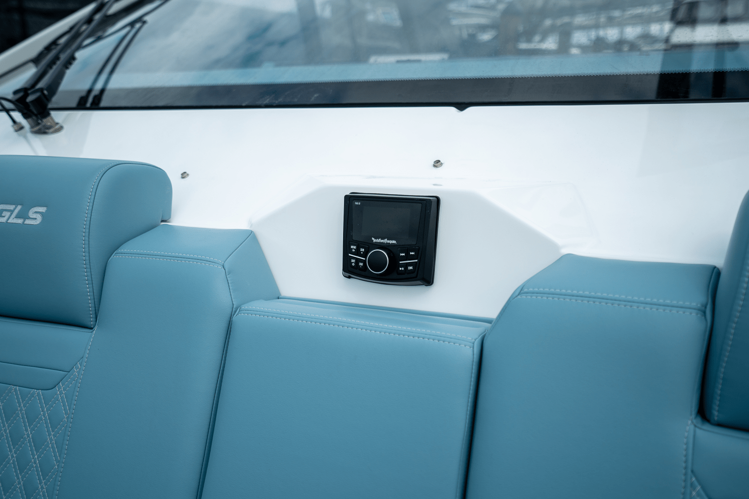 2025 Cruisers Yachts 42 GLS Outboard Image Thumbnail #25