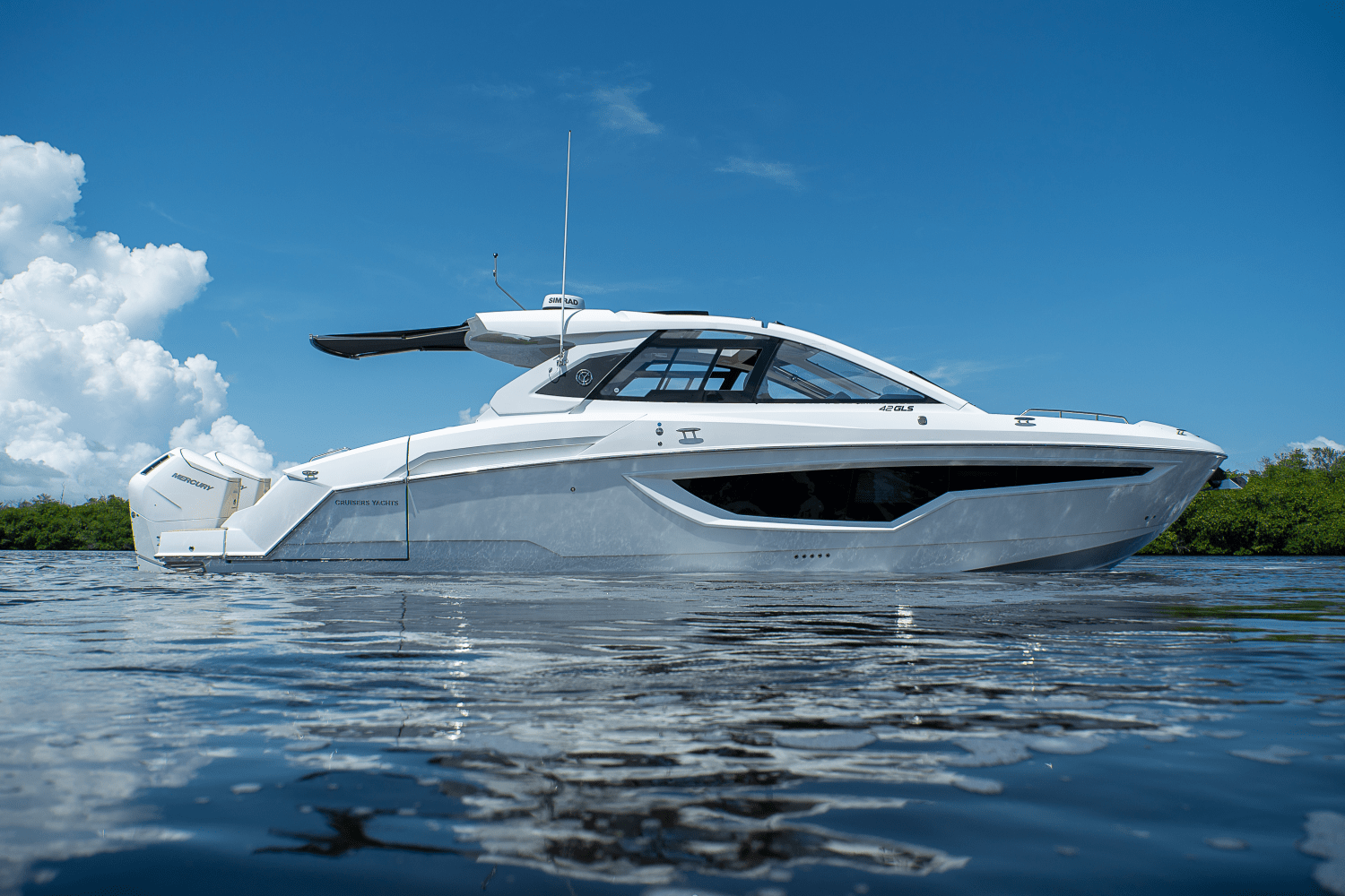 2025 Cruisers Yachts 42 GLS Outboard Image Thumbnail #35