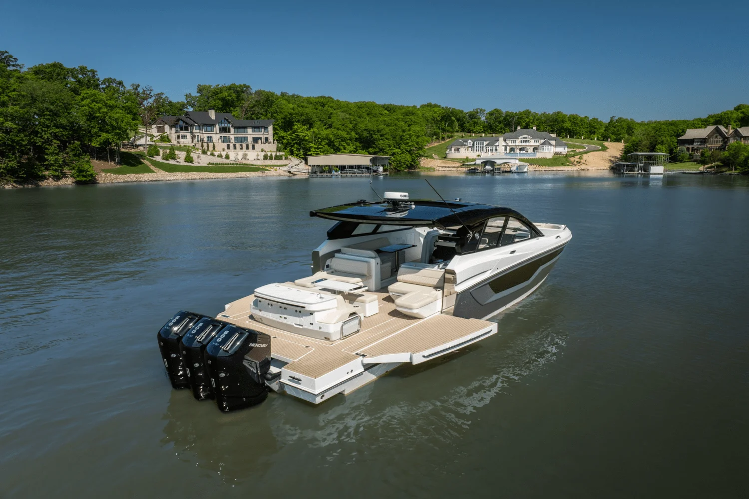 2025 Cruisers Yachts 50 GLS Outboard Image Thumbnail #3