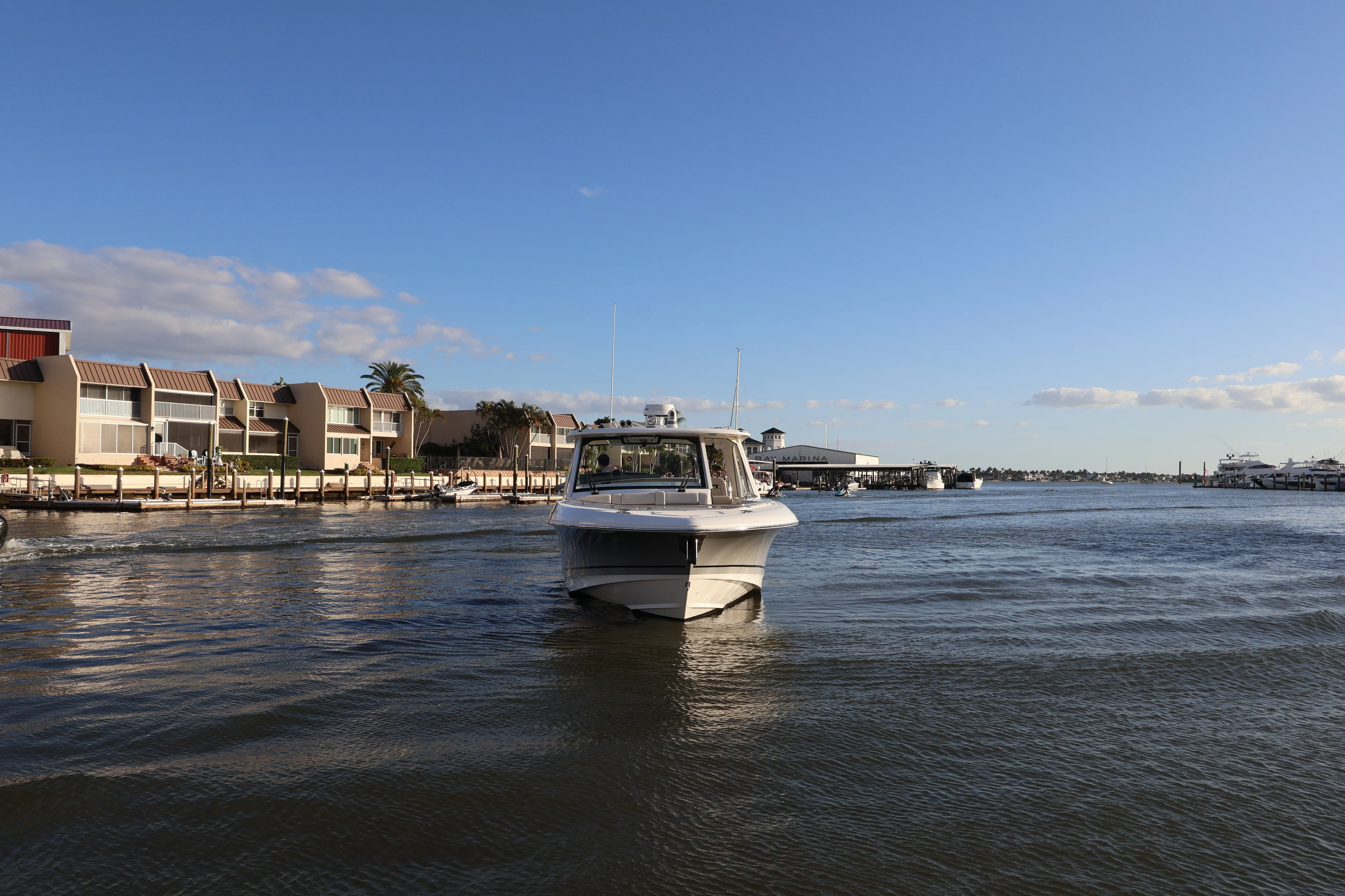 2019 Boston Whaler 380 Realm Image Thumbnail #2