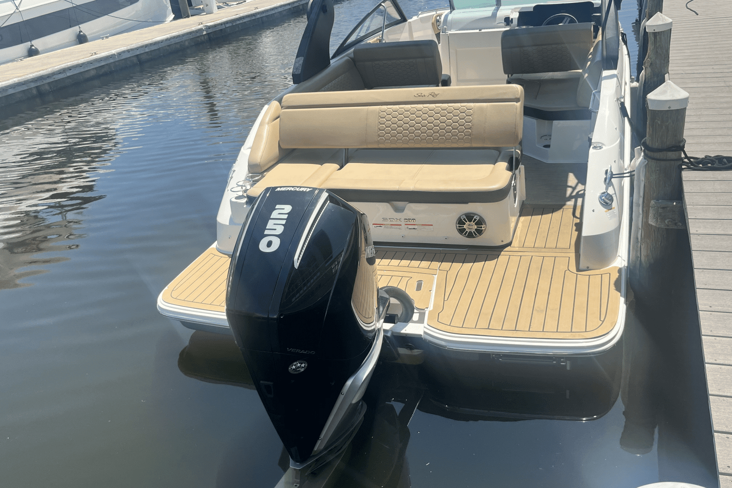 2019 Sea Ray SDX 250 Outboard Image Thumbnail #5