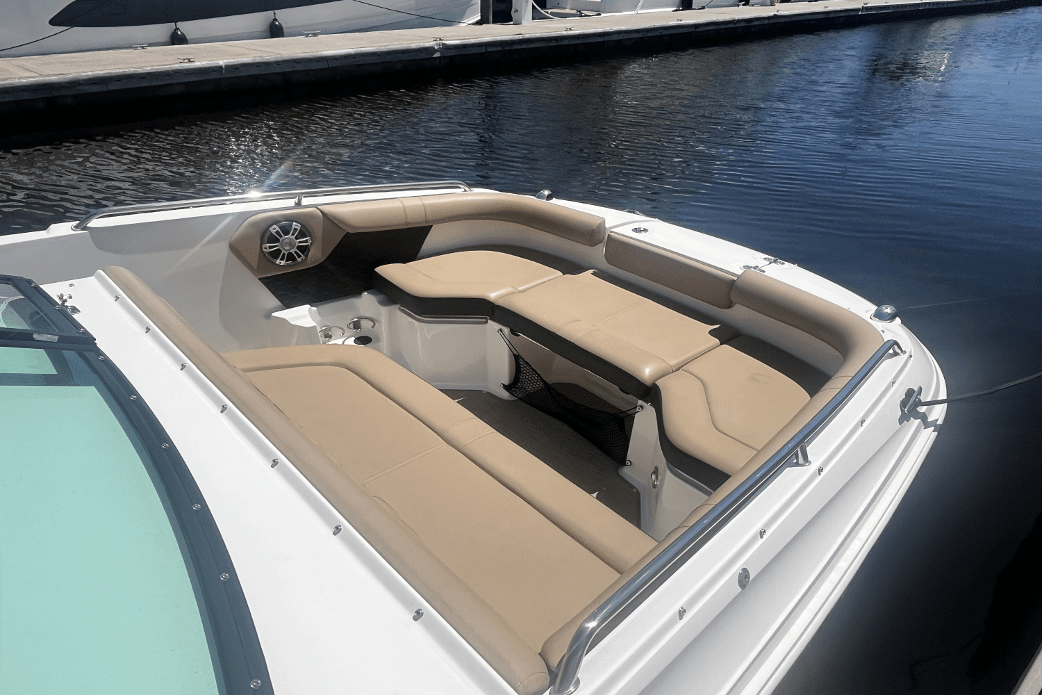 2019 Sea Ray SDX 250 Outboard Image Thumbnail #13