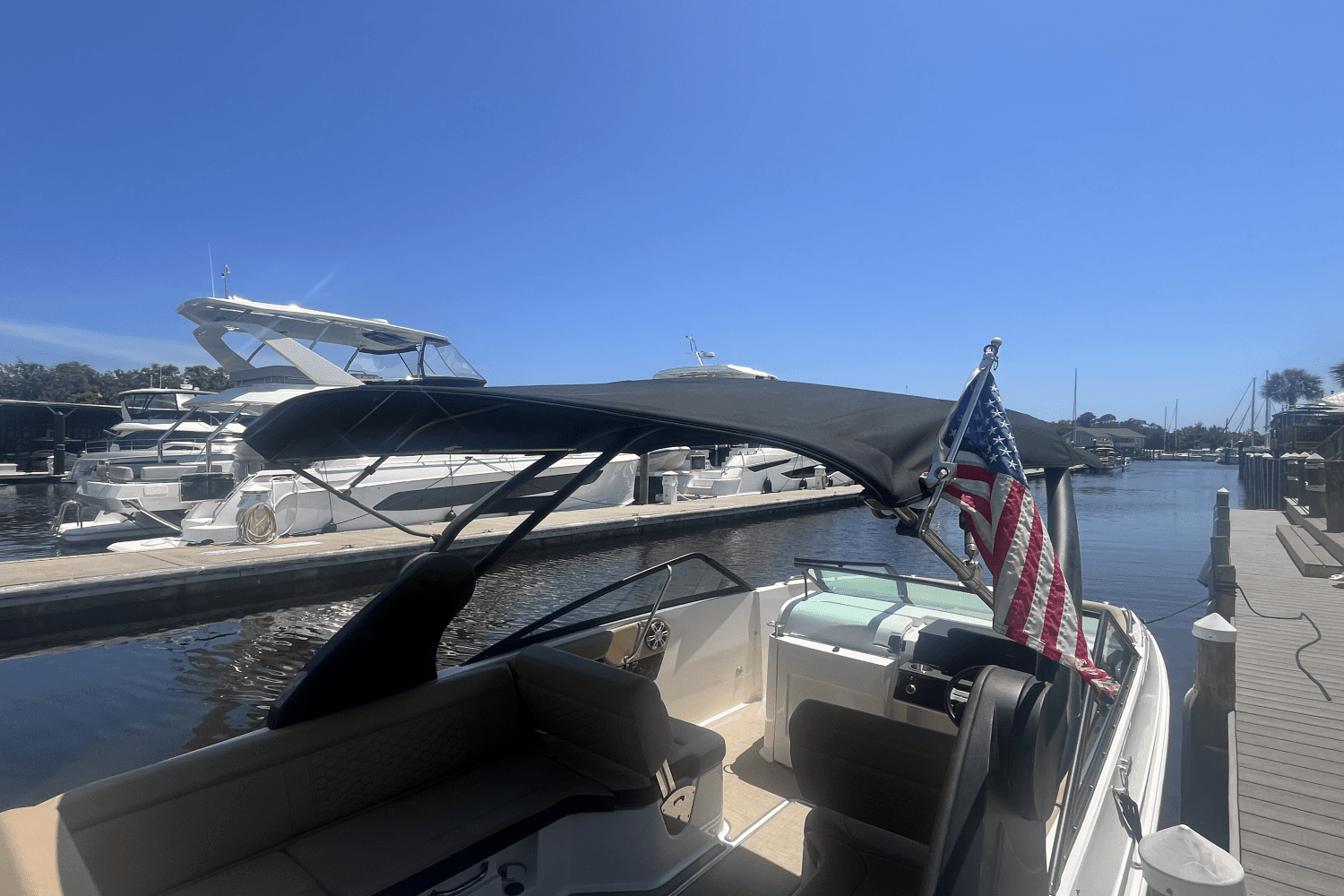 2019 Sea Ray SDX 250 Outboard Image Thumbnail #8