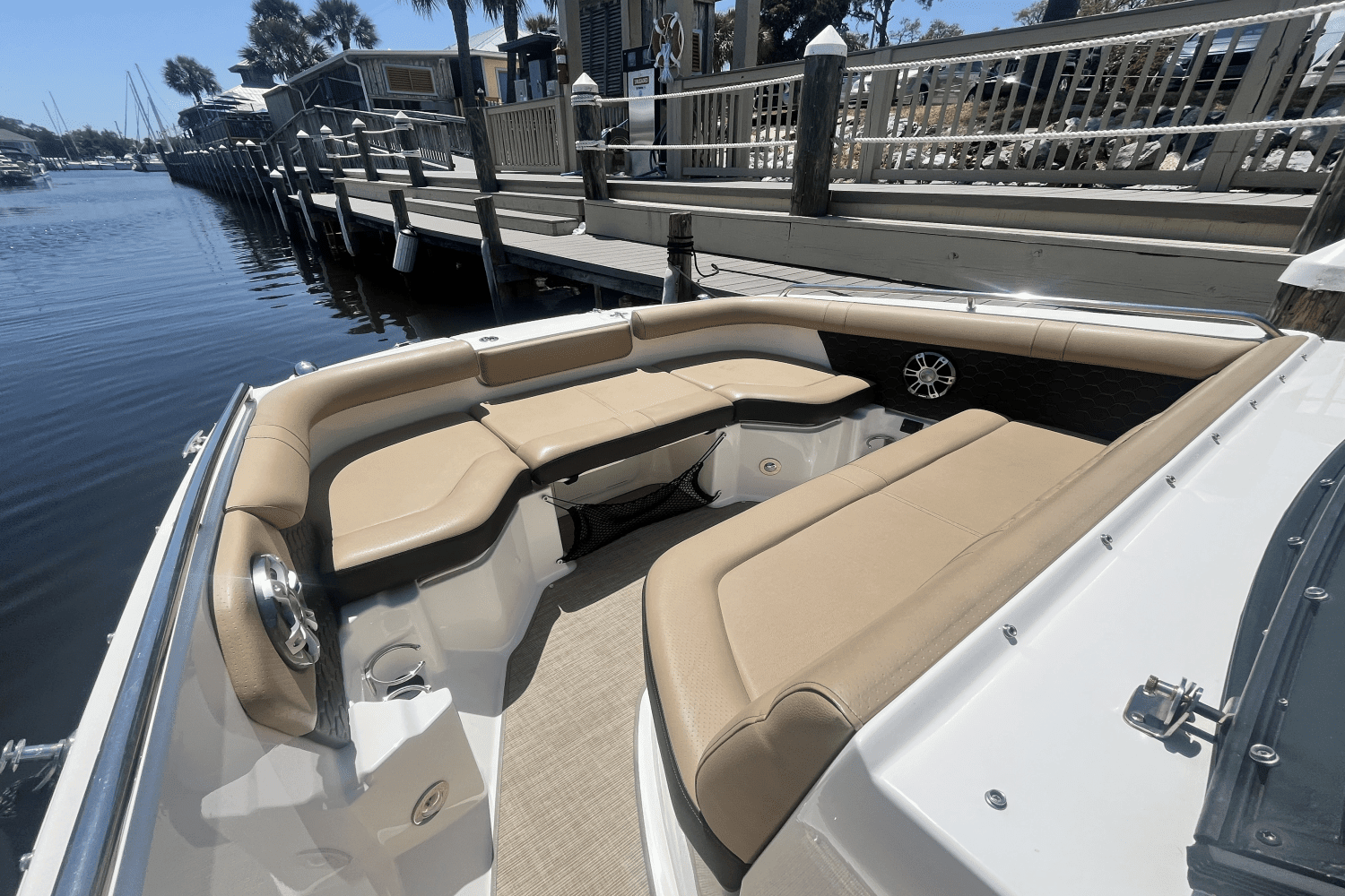 2019 Sea Ray SDX 250 Outboard Image Thumbnail #14