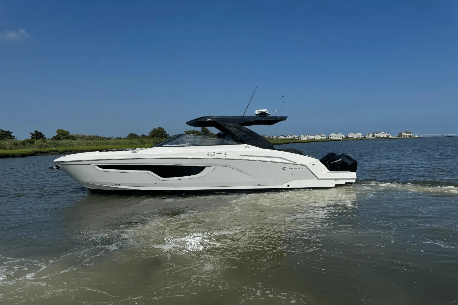2025 Cruisers Yachts 34 GLS Outboard Image Thumbnail #48