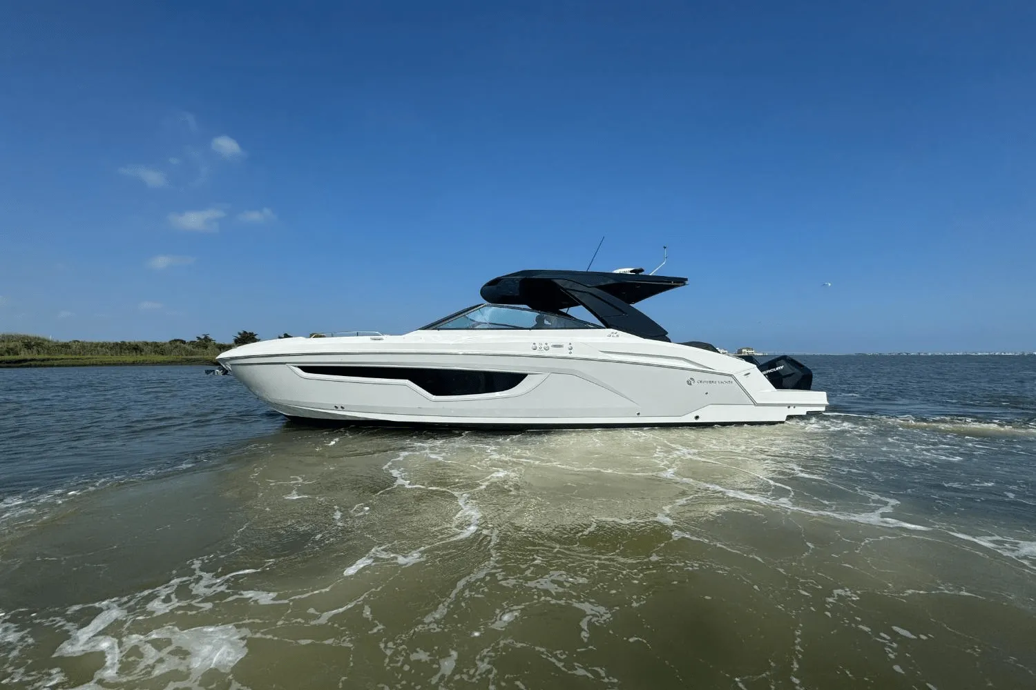 2025 Cruisers Yachts 34 GLS Outboard Image Thumbnail #0