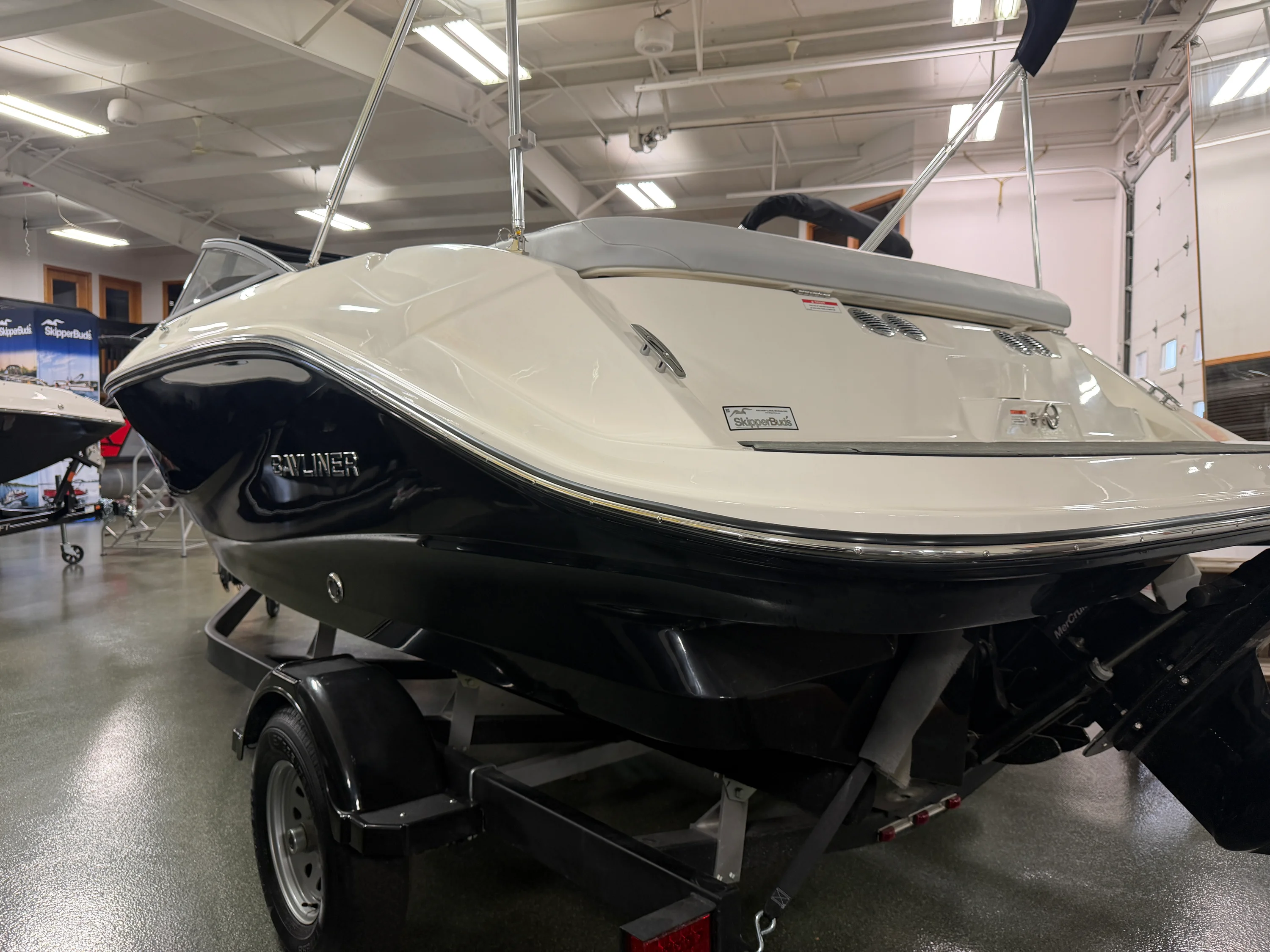 2025 Bayliner V20I Image Thumbnail #1
