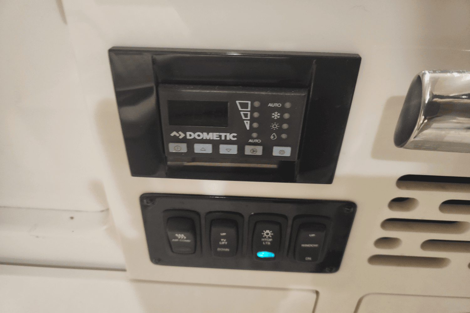 2022 Regal
                                                             36 GC Image Thumbnail #45