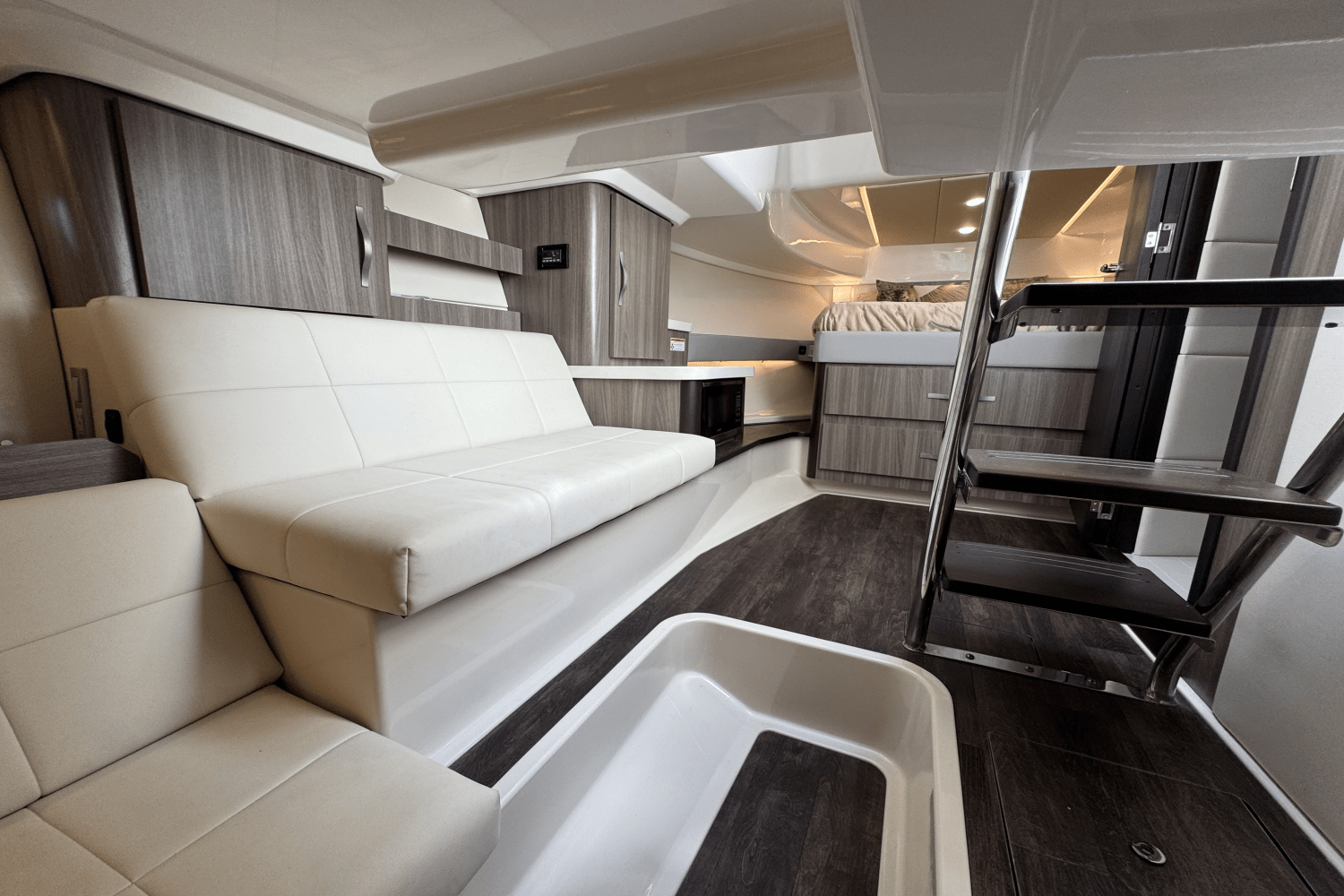 2022 Regal 36 GRANDE COUPE Image Thumbnail #3