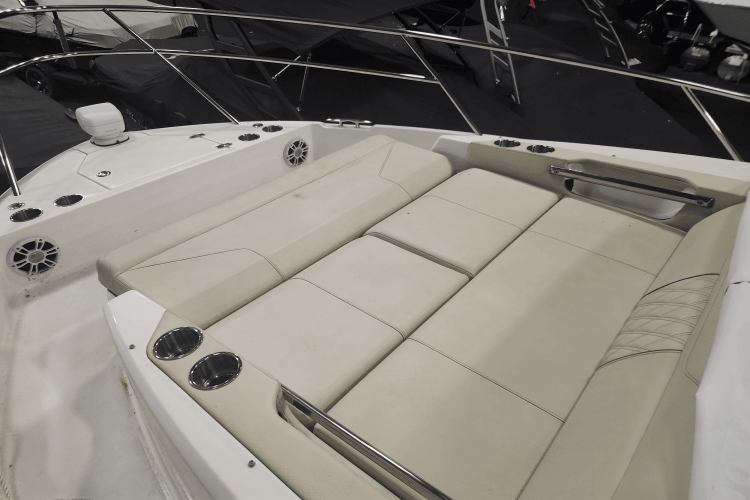 2022 Regal
                                                             36 GC Image Thumbnail #12