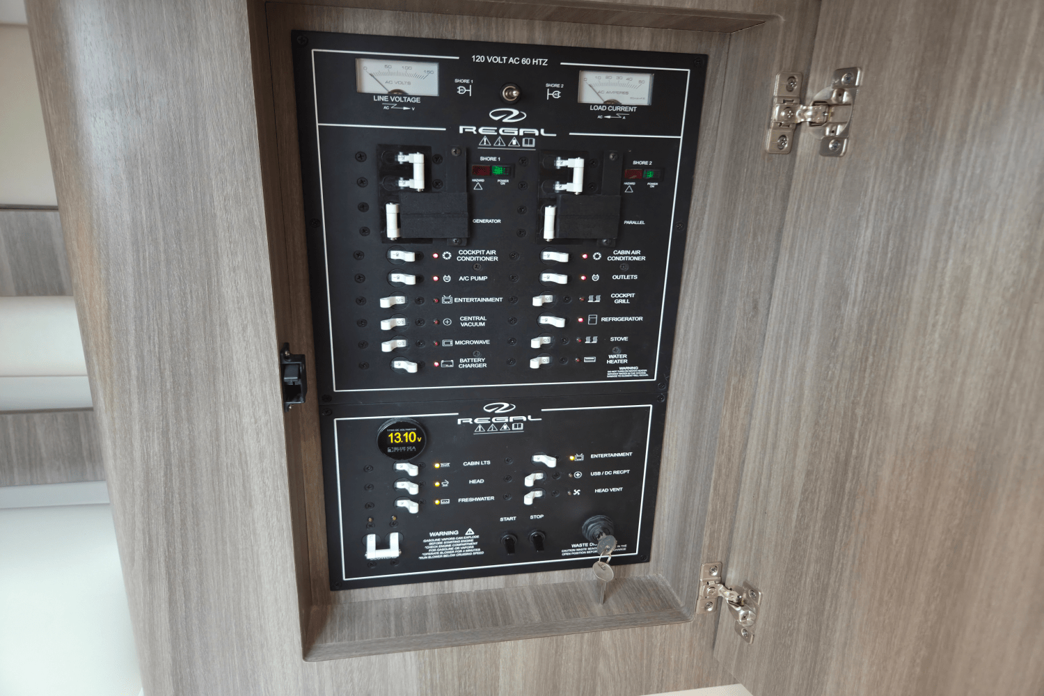 2022 Regal 36 GRANDE COUPE Image Thumbnail #50