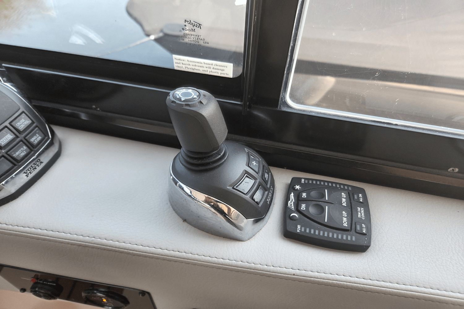 2022 Regal 36 GRANDE COUPE Image Thumbnail #27