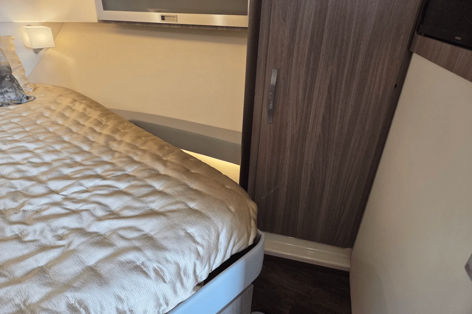 2022 Regal 36 Grande Coupe Image Thumbnail #41