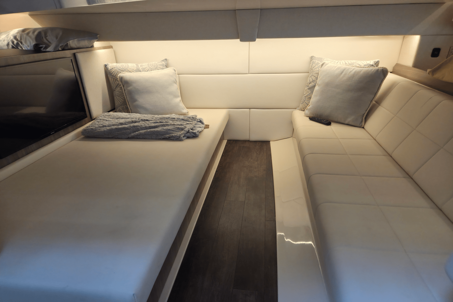 2022 Regal 36 GRANDE COUPE Image Thumbnail #48