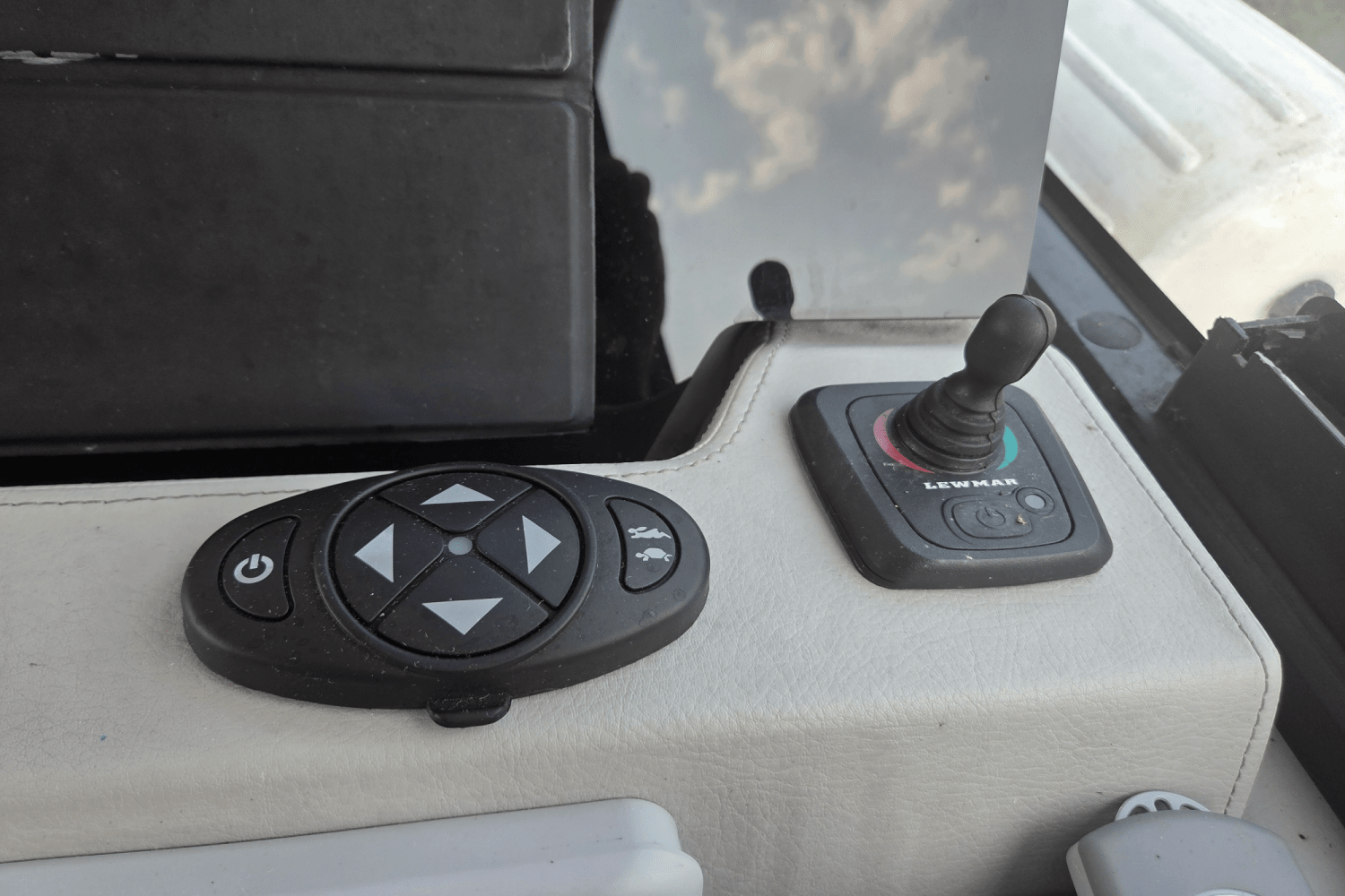 2022 Regal 36 GRANDE COUPE Image Thumbnail #25