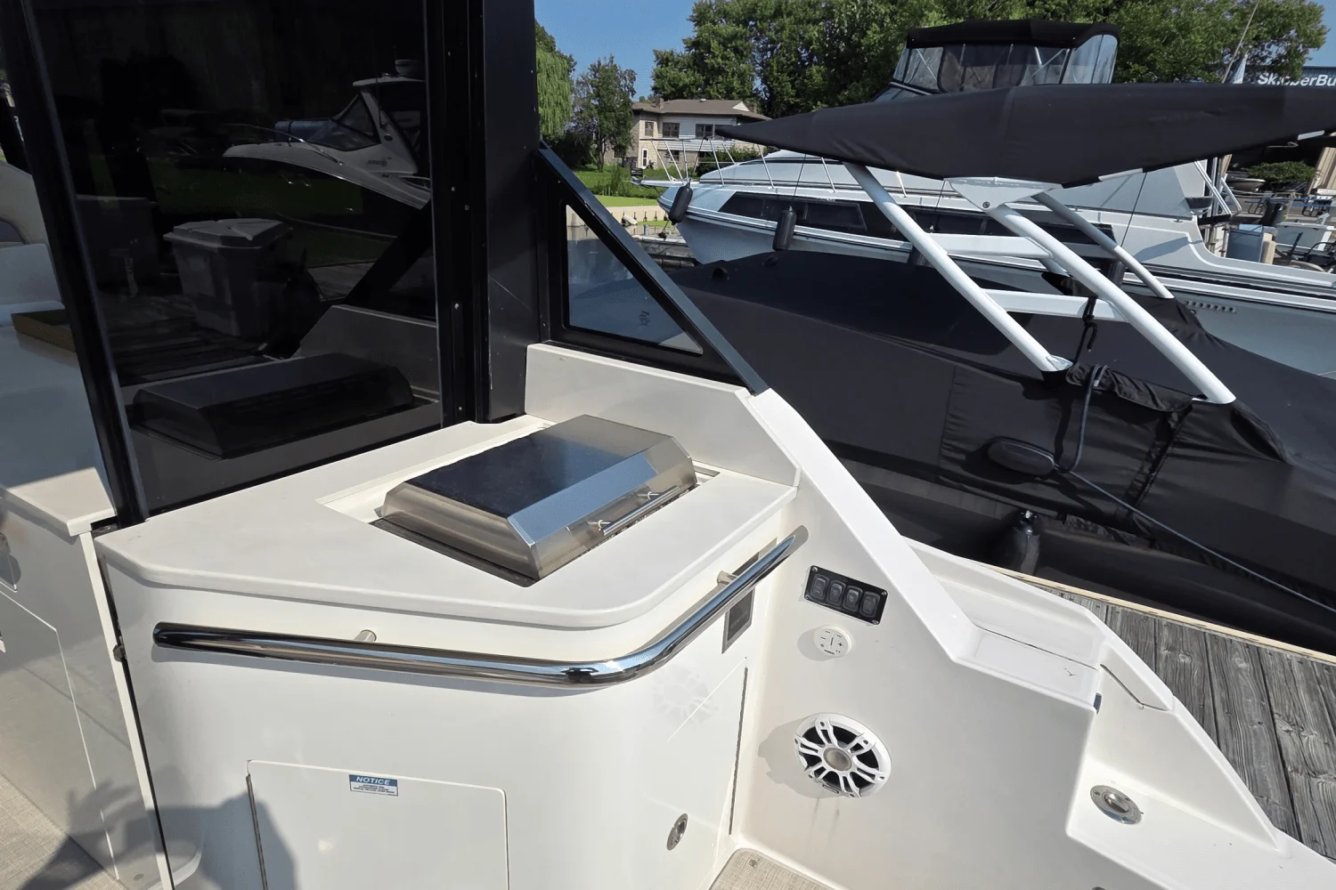 2022 Regal 36 Grande Coupe Image Thumbnail #6