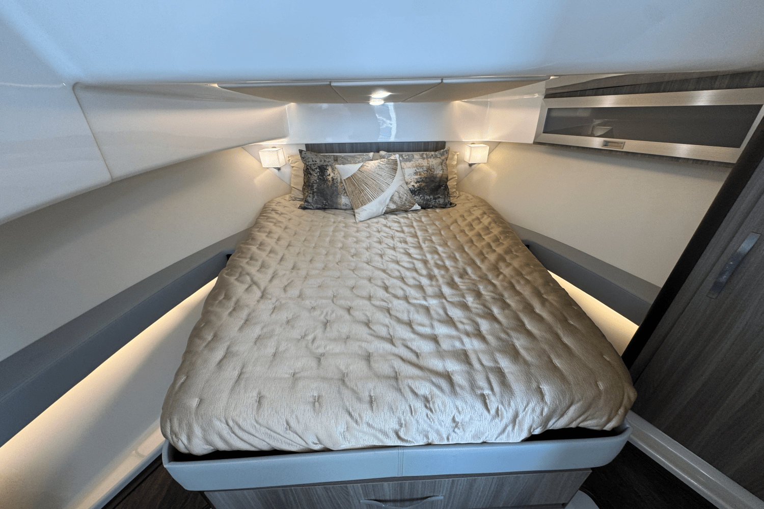 2022 Regal 36 GRANDE COUPE Image Thumbnail #75