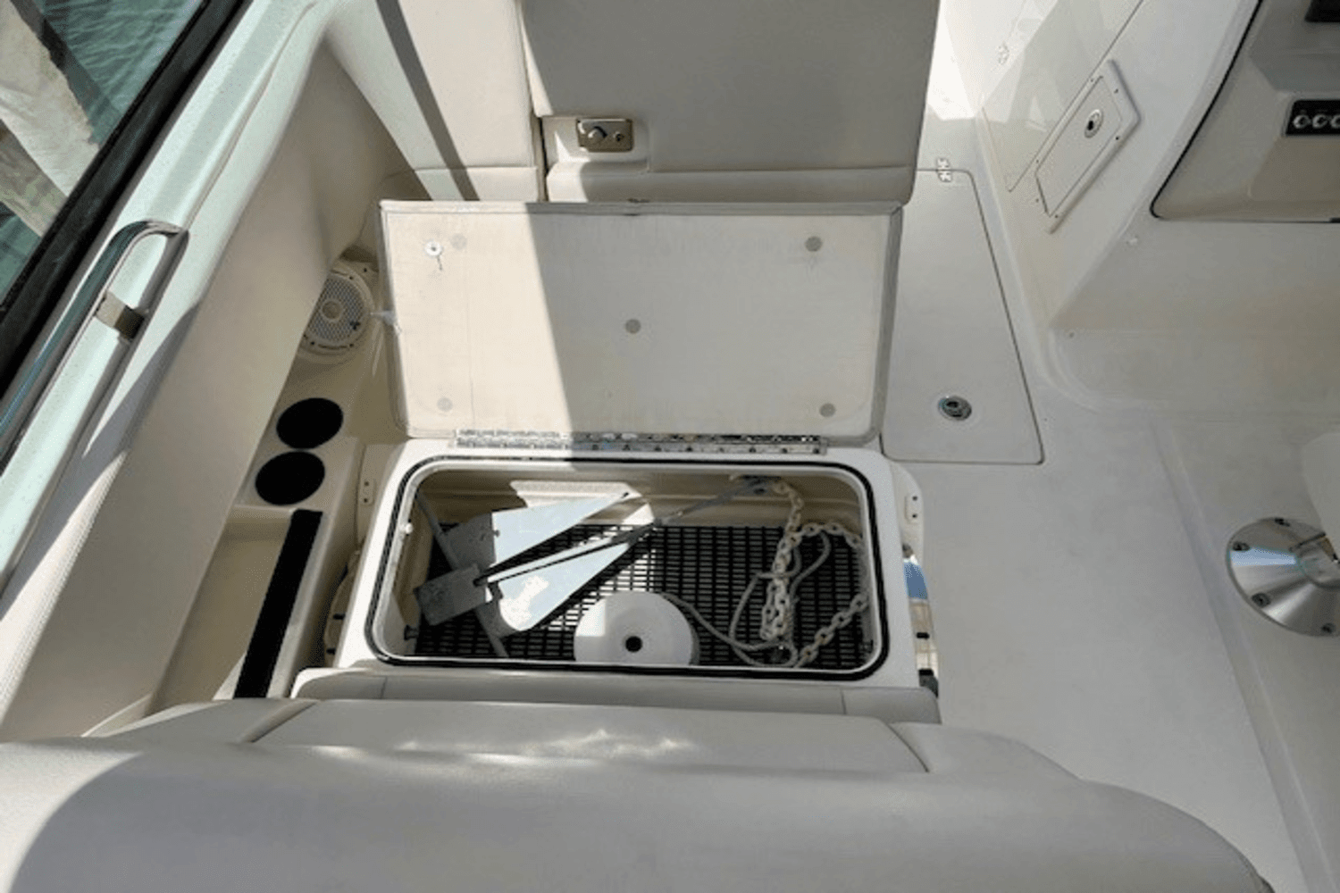 2018 Boston Whaler 270 VANTAGE Image Thumbnail #16