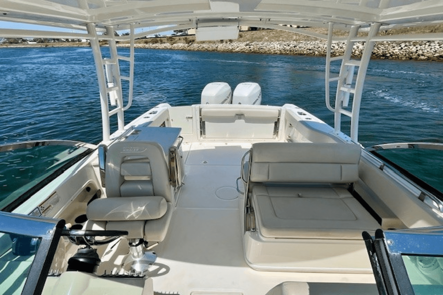 2018 Boston Whaler 270 VANTAGE Image Thumbnail #17