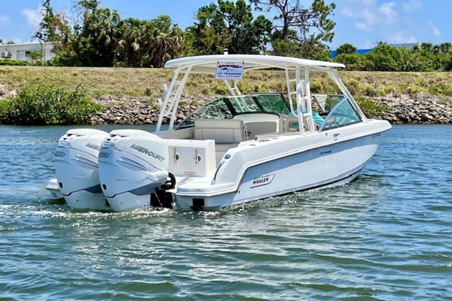2018 Boston Whaler 270 VANTAGE Image Thumbnail #9