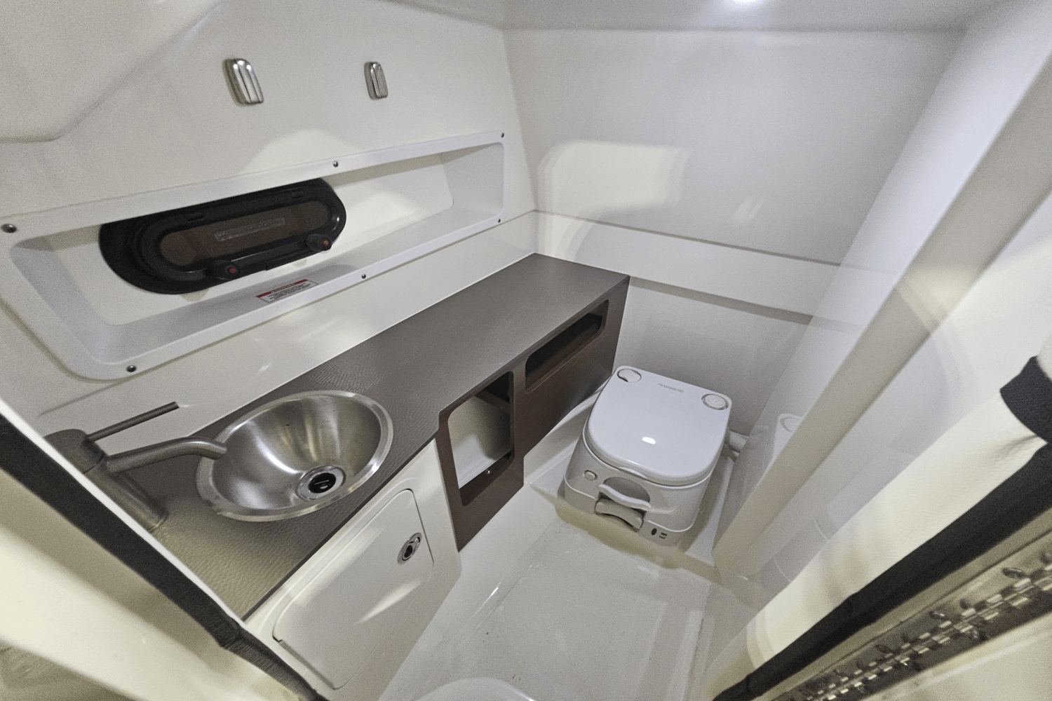 2021 Sea Ray 270 SD-OB Image Thumbnail #19