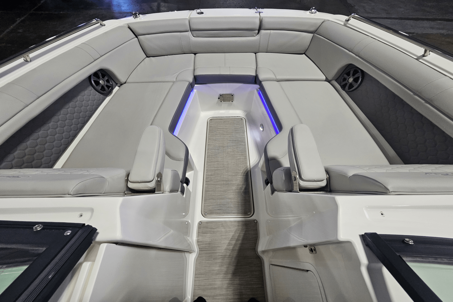 2021 Sea Ray 270 SD-OB Image Thumbnail #21