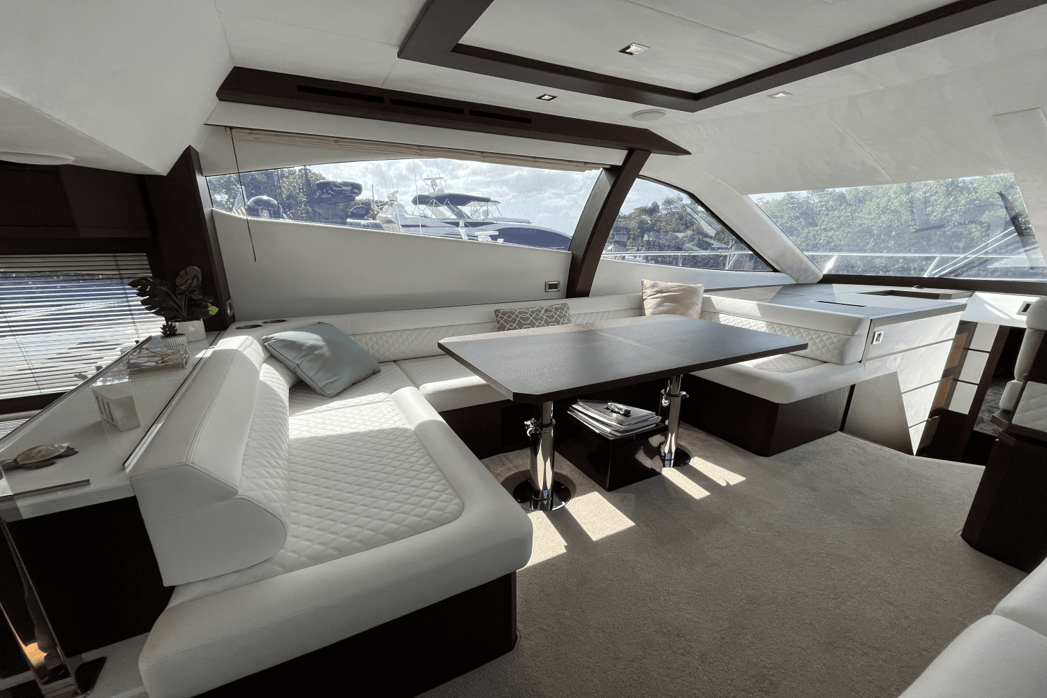 2020 Galeon
                                                             550 FLY Image Thumbnail #29