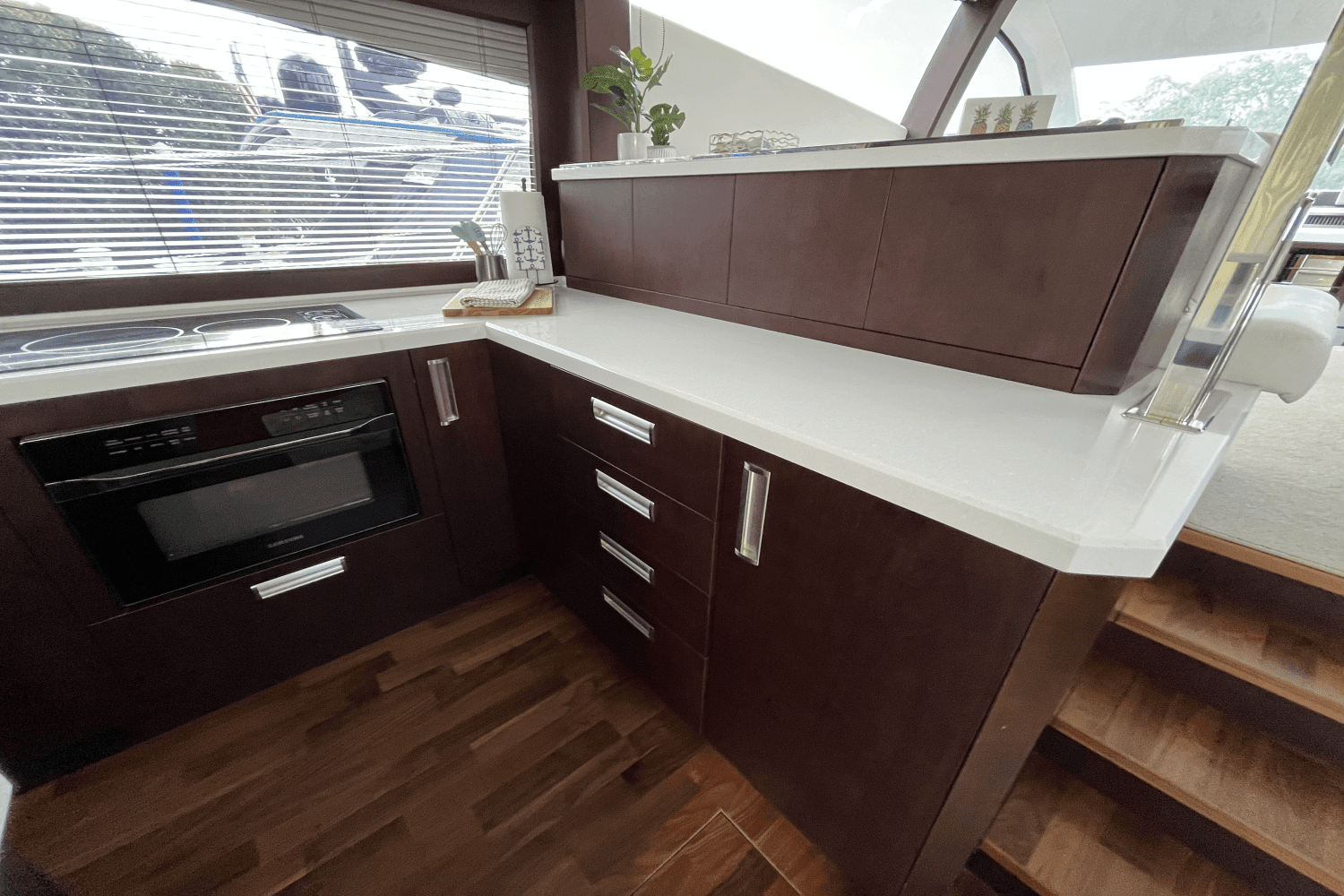 2020 Galeon
                                                             550 FLY Image Thumbnail #19