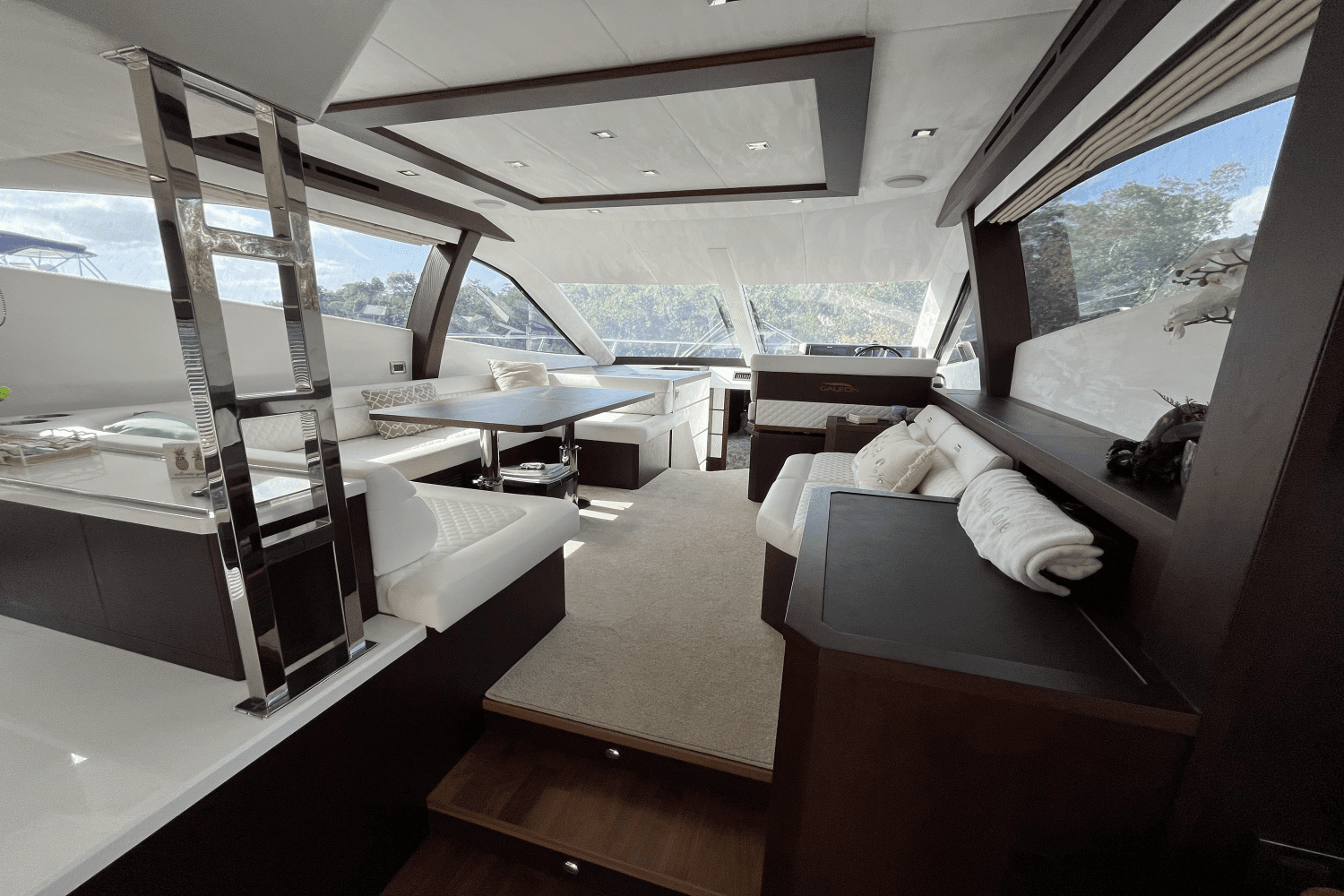2020 Galeon
                                                             550 FLY Image Thumbnail #28